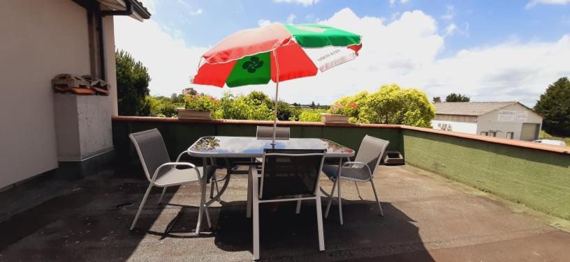 Appartement Studio Avec Terrasse Privatisee Marmande Exterior photo